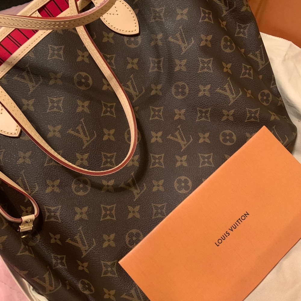 Louis Vuitton Neverfull MM
